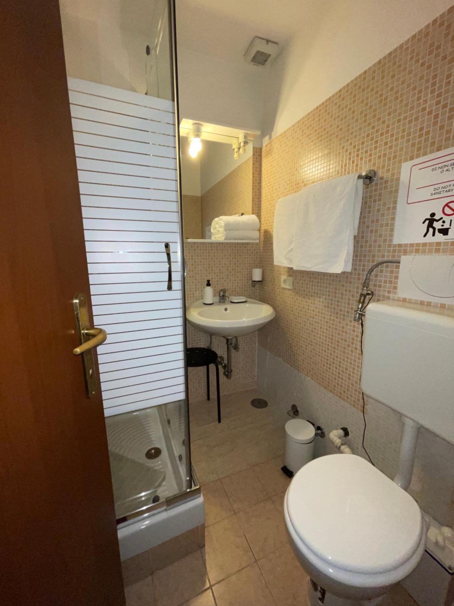梅里特住宿加早餐酒店 罗马 外观 照片